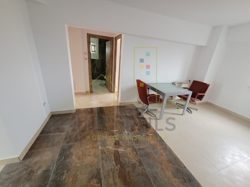 Timisoara Apartament pe 2 nivele. Spatios. Aproape de Iulius Mall.